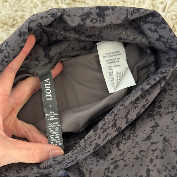 Vuori Daily Leggings - Picture 2 of 7